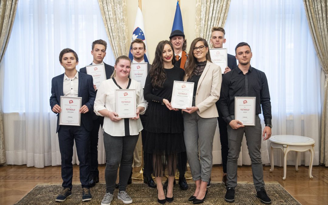 Dijakinja Srednje šole Slovenska Bistrica Klara Očko – izbranka Fundacije za ustvarjalne mlade
